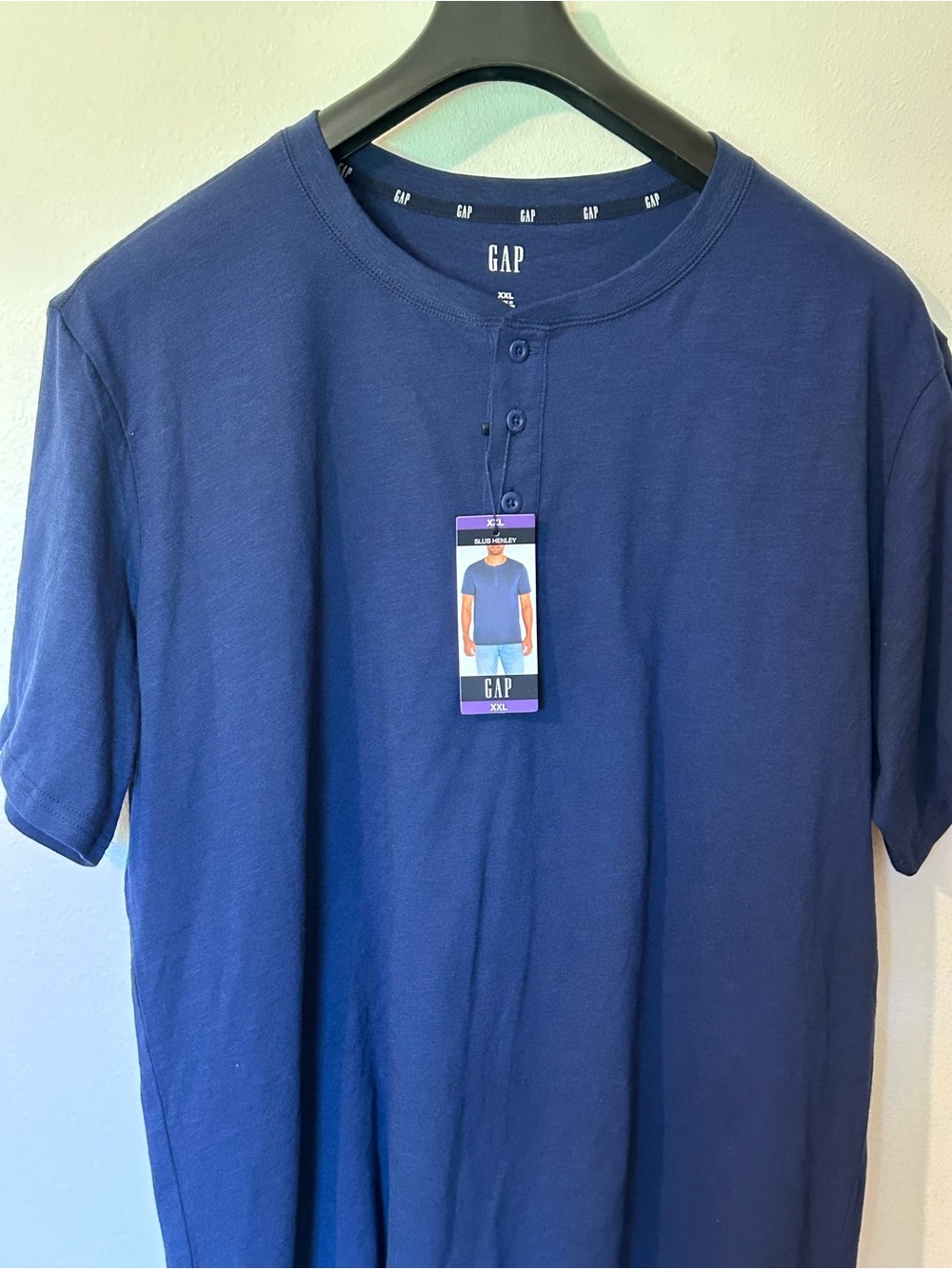 NWT! GAP Men’s Navy Short Sleeve Slub Henley Button Shirt